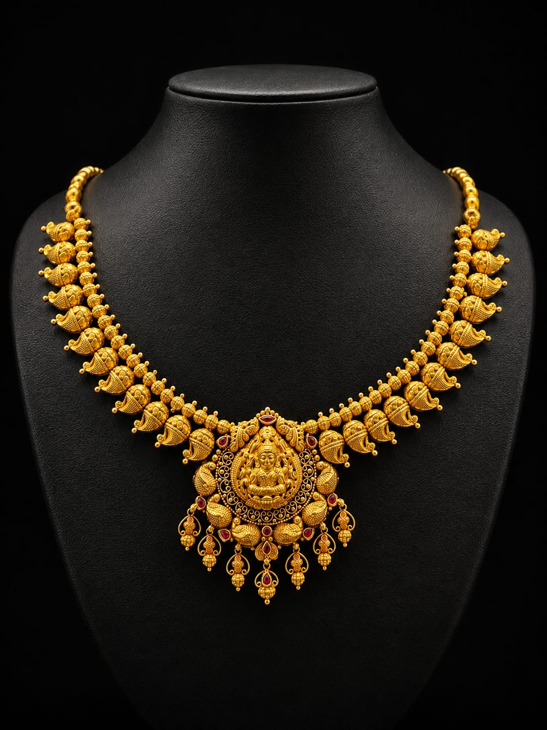 New Manaka Jewellers collection piece 4